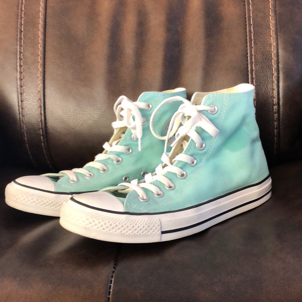 All Star Converse Hightops Sneakers